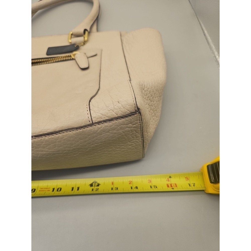 COACH LEGACY TEXTURED LEATHER SHOULDER BAG COLOR:BEIGE/BLACK No 19926 - Picture 2 of 8
